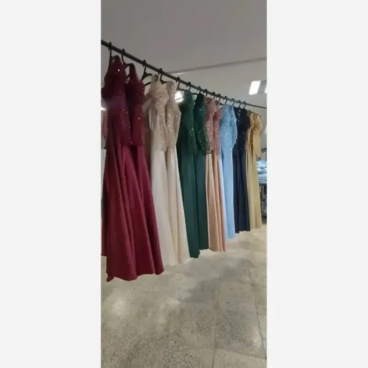 ماکسی مجلسی زنانه مدل بیتا پارچه جسیمکو و ساتن آمریکایی سایزبندی 36 تا 48 رنگ کرمی، سبز، سرمهای، مشکی