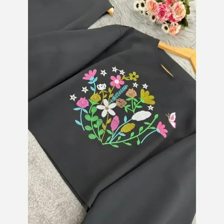 ست رویه و سارافون آرامش جنس مازراتی گلدوزی شده رنگ مشکی و موشی فری سایز