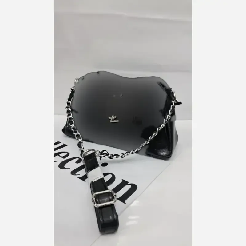 کیف دستی چرم خارجی مشکی سایز 15 در 20 مدل narin