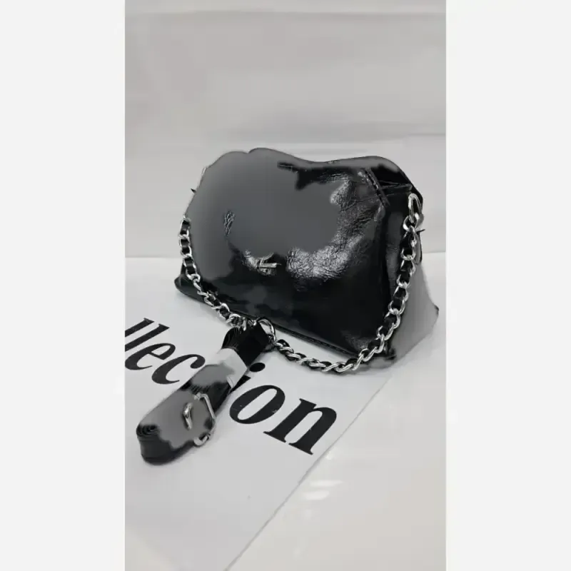 کیف دستی چرم خارجی مشکی سایز 15 در 20 مدل narin