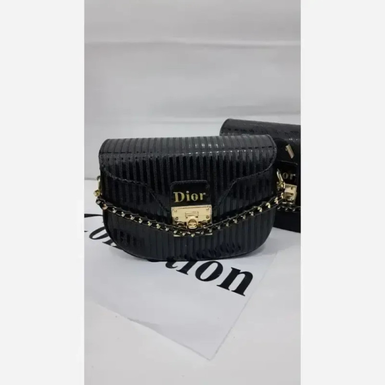کیف دوشی چرم زنانه مشکی سایز 15 در 18