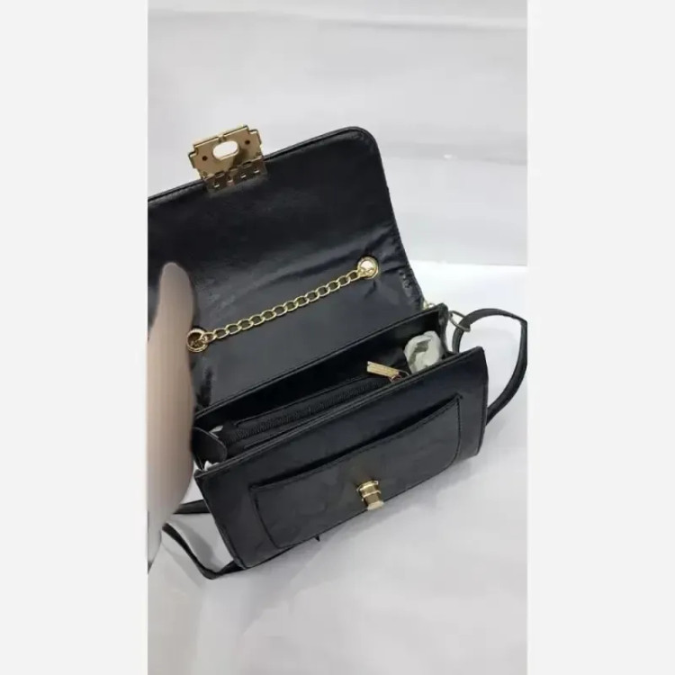 کیف دوشی چرم زنانه مشکی سایز 15 در 18