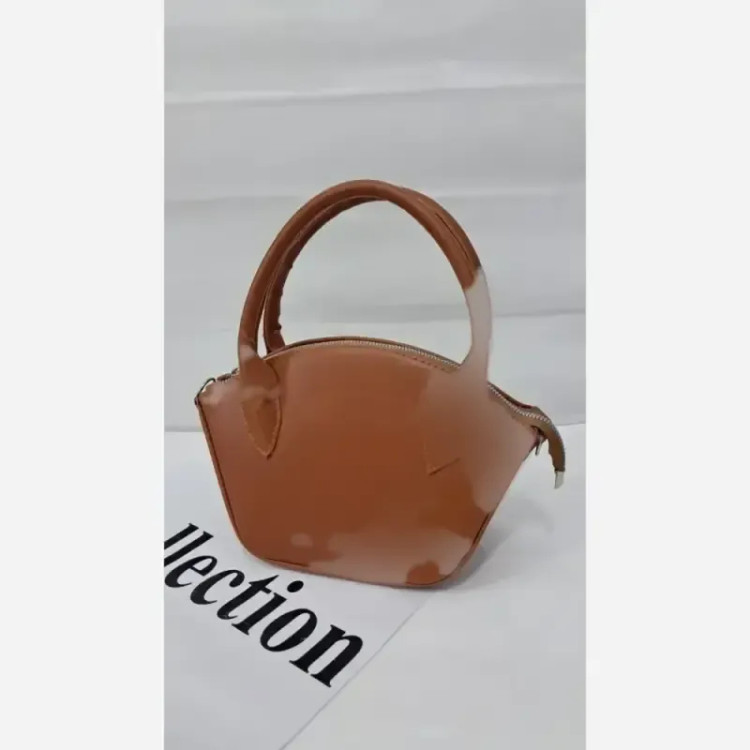 کیف دستی دوشی چرم مدل hanil سایز 15 در 20 رنگ خردلی و زرشکی