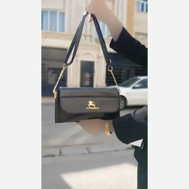 کیف دوشی ماندانا چرم خارجی مشکی سایز 25 در 15