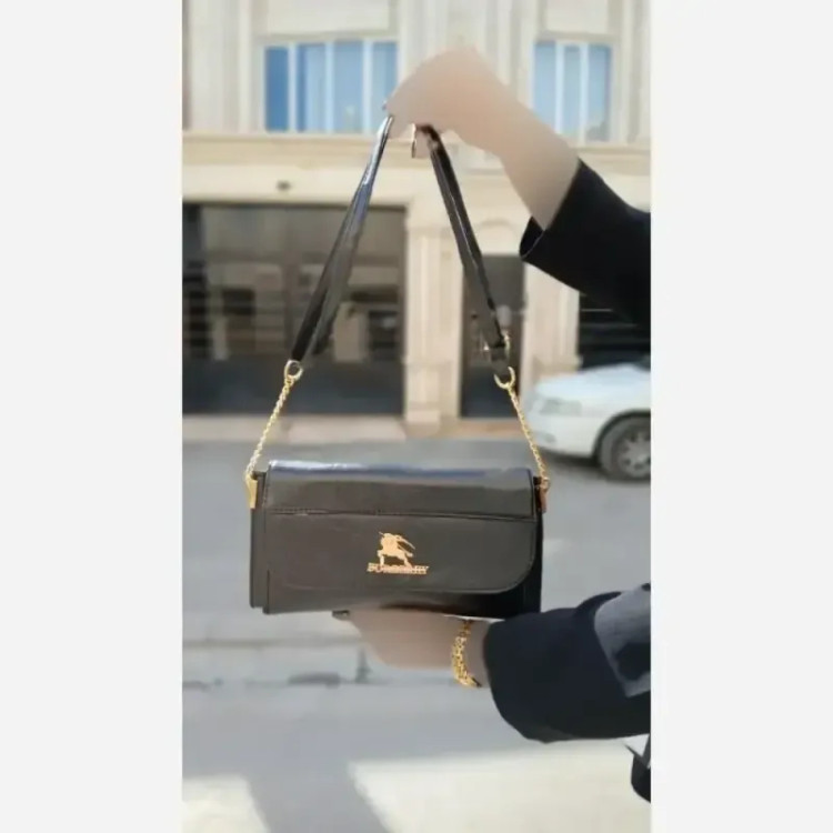 کیف دوشی ماندانا چرم خارجی مشکی سایز 25 در 15