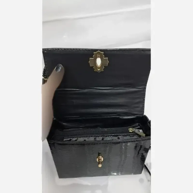 کیف مجلسی چرم ورنی مدل sona سایز 15 در 20 با بند دوشی