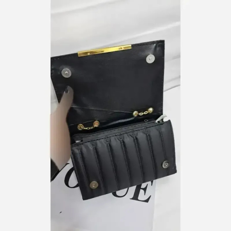 کیف چرم زنانه بند زنجیری مشکی سایز 20 در 14 مدل ژیکان