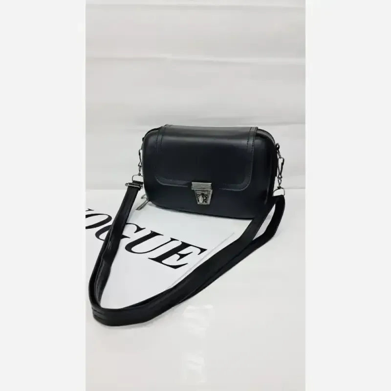 کیف دوشی چرم مشکی سایز 15 در 20 مدل مهرلین