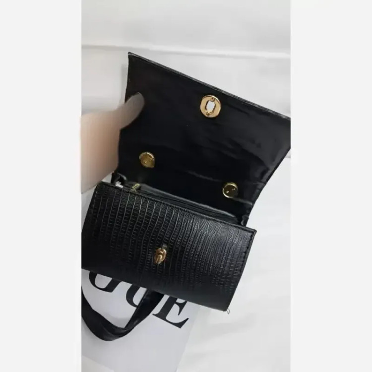 کیف زنانه گلسا چرم ورنی سایز 15 در 20 بند دوشی
