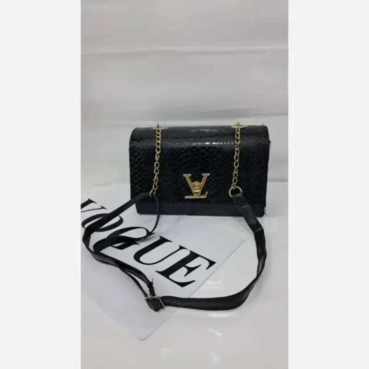 کیف زنانه گلسا چرم ورنی سایز 15 در 20 بند دوشی