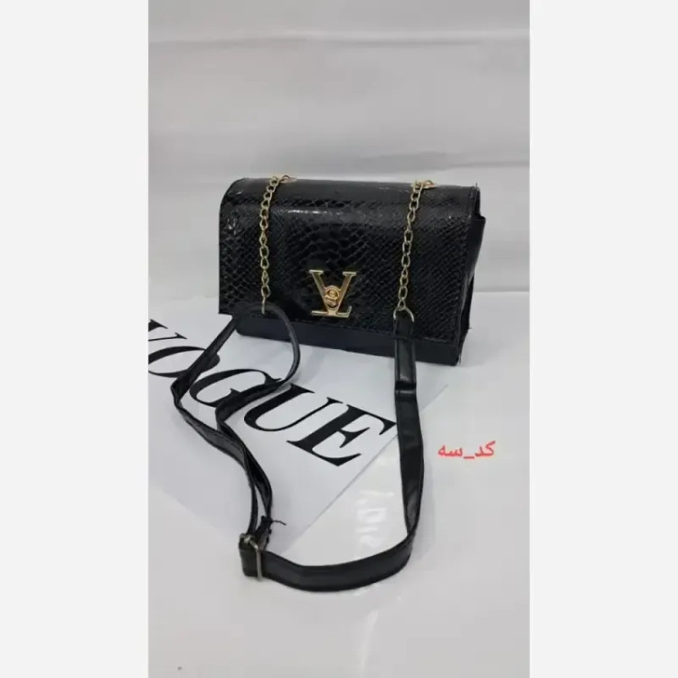 کیف زنانه گلسا چرم ورنی سایز 15 در 20 بند دوشی