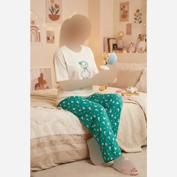 ست تیشرت شلوار قواره بزرگ پریناز تیشرت نخ پنبه و شلوار بوگاتی فری سایز