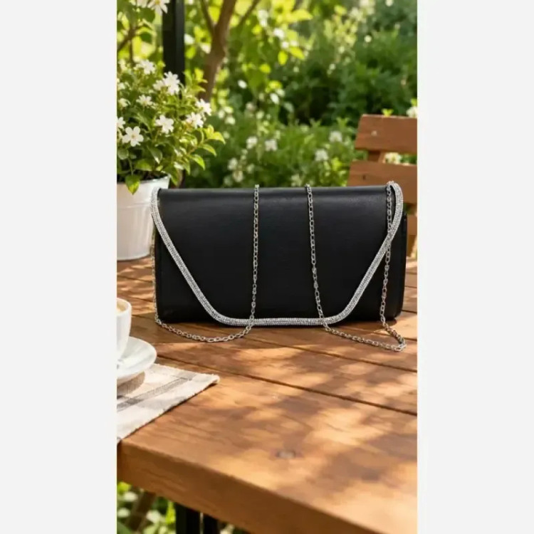 کیف مجلسی چرم شرانگ مشکی سایز 20 در 13 با بند زنجیری