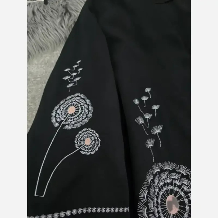 مانتو کتی گلدوزی شاپرک جنس مازراتی رنگ مشکی