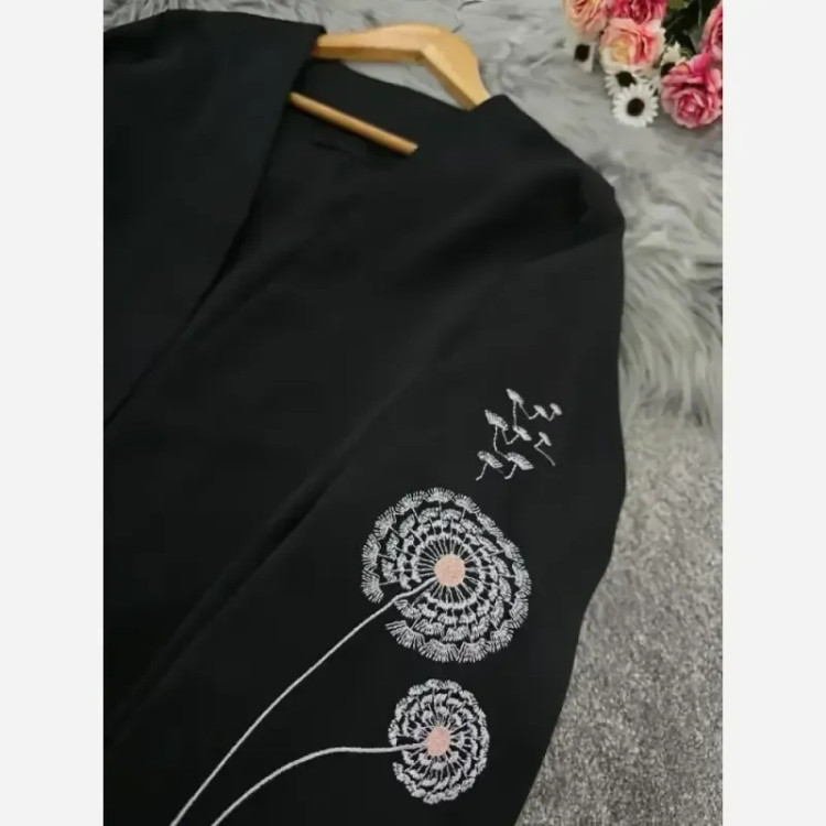 مانتو کتی گلدوزی شاپرک جنس مازراتی رنگ مشکی