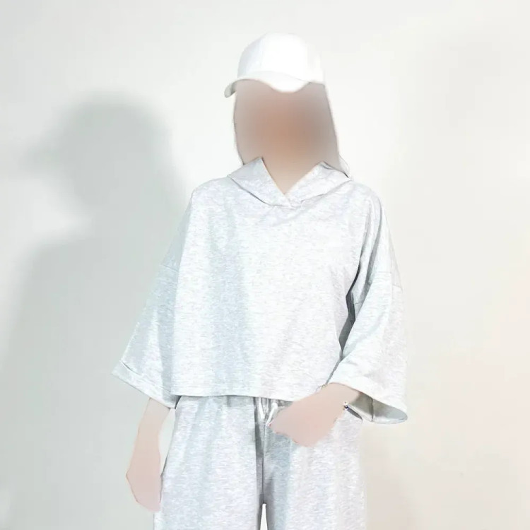 تیشرت کراپ باکسی کلاه دار جنس گلکسی