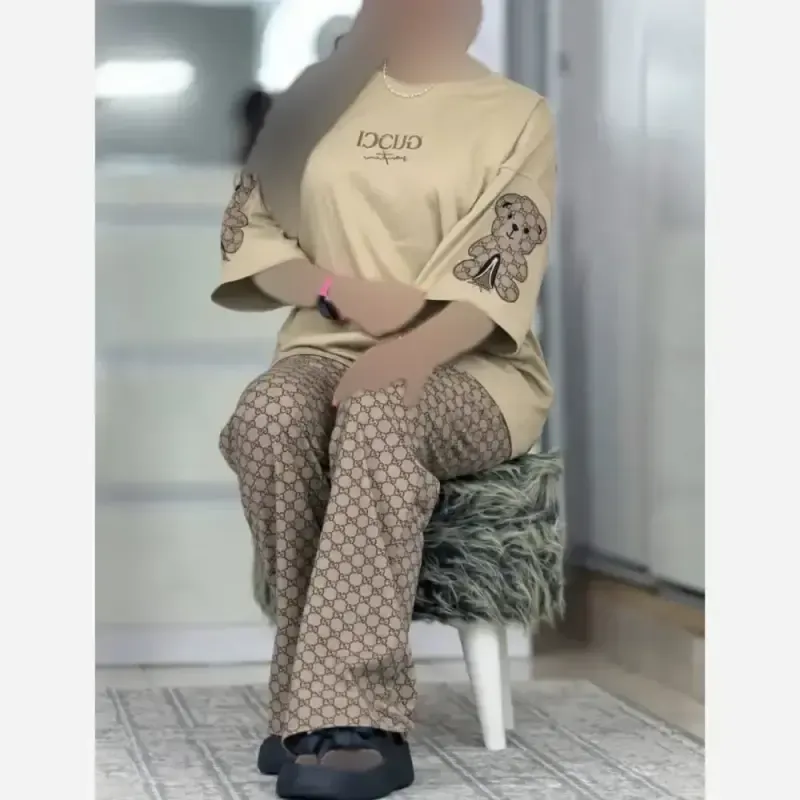 ست تیشرت و شلوار زنانه ست لویی پنبه گلکسی فری سایز رنگ شکلاتی و کرم نسکافه ای