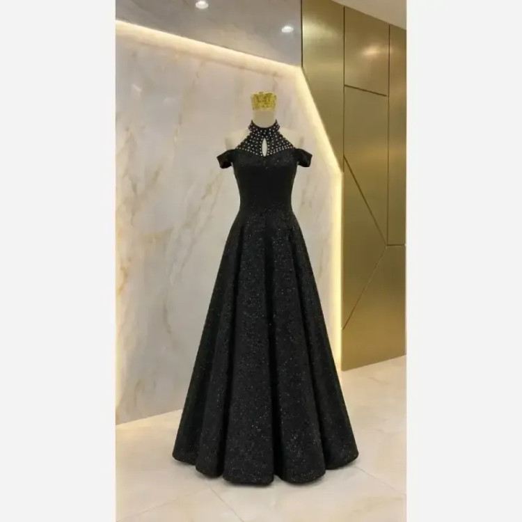ماکسی مجلسی زنانه دانتل چمنی مشکی کاپدار نگین دار سایز بزرگ