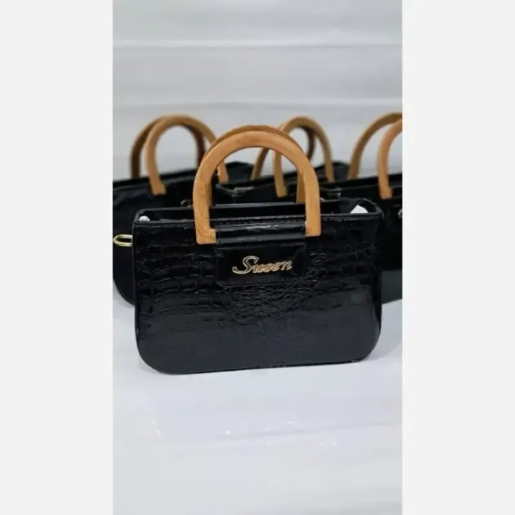 کیف دستی و دوشی زنانه دسته چوبی مدل گیشا چرم ورنی
