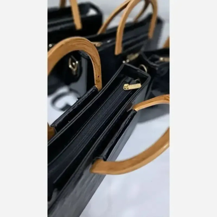 کیف دستی و دوشی زنانه دسته چوبی مدل گیشا چرم ورنی
