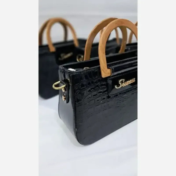 کیف دستی و دوشی زنانه دسته چوبی مدل گیشا چرم ورنی
