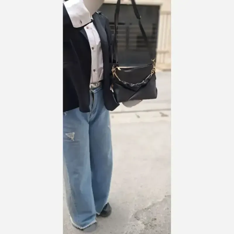 کیف زنانه مدل elin چرم شرانگ رنگ مشکی سایز 18 در 15 سانتی متر