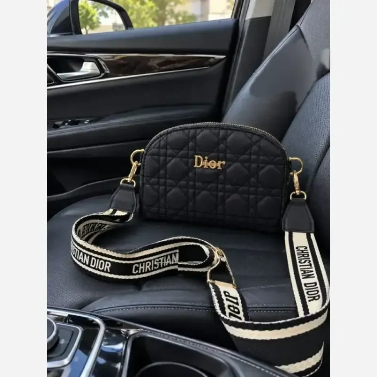 کیف اسپورت چرم haylii رنگ مشکی سایز 18 در 12 سانتیمتر