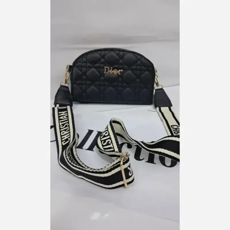 کیف اسپورت چرم haylii رنگ مشکی سایز 18 در 12 سانتیمتر